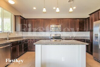 12018 W Tether Trl in Peoria, AZ - Building Photo - Building Photo