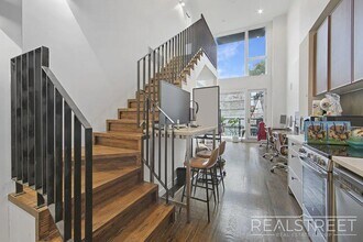 North 7th Street in Brooklyn, NY - Building Photo - Building Photo