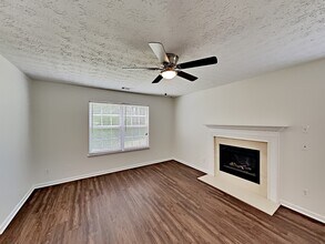2999 Storybook Ln in Grayson, GA - Building Photo - Building Photo
