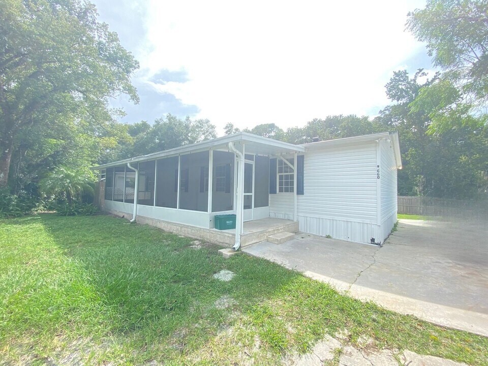 Charming 3-Bed, 2-Bath Home in the Heart o in Casselberry, FL - Foto de edificio