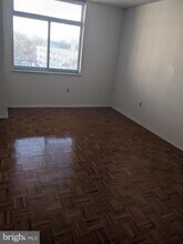 7111 Woodmont Ave in Bethesda, MD - Building Photo - Building Photo
