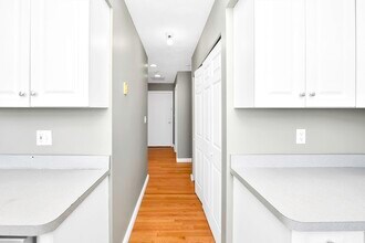 5 Forest St, Unit #1 in Medford, MA - Building Photo - Building Photo