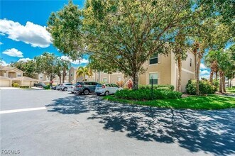 12081 Summergate Cir, Unit 104 in Ft. Myers, FL - Building Photo - Building Photo