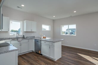 3131-3201 Noble Dr in Mankato, MN - Foto de edificio - Building Photo