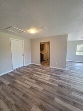 4509 Collins Rd in Spring Hill, FL - Building Photo - Building Photo