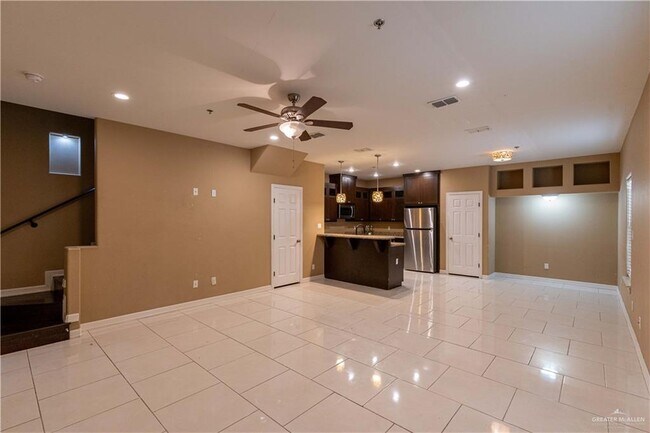 1204 E Daffodil Ave in McAllen, TX - Building Photo - Building Photo
