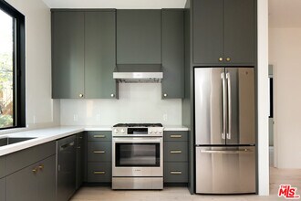 633 Palms Blvd in Los Angeles, CA - Building Photo - Building Photo