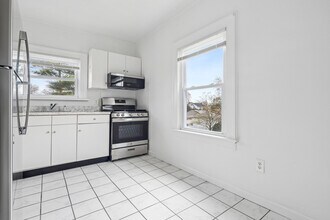 37 2nd Ave, Unit 2 in Hawthorne, NJ - Building Photo - Building Photo