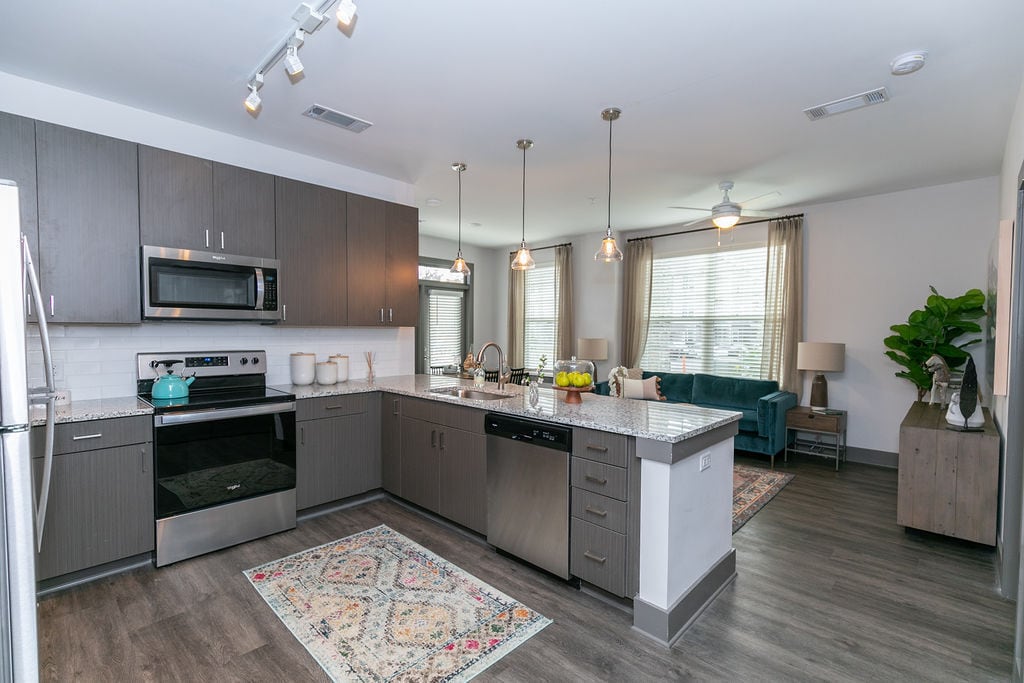 Gibson Flowery Branch Apartments in Flowery Branch, GA - Building Photo