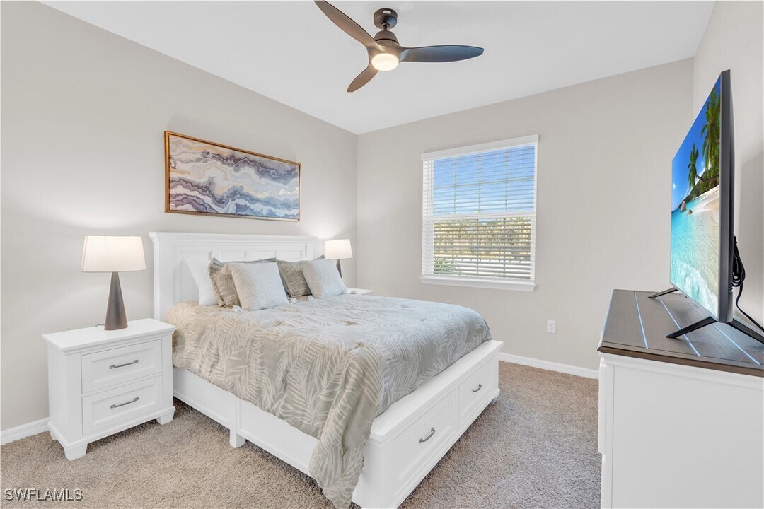 11771 Venetian Lagoon Dr in Ft. Myers, FL - Building Photo