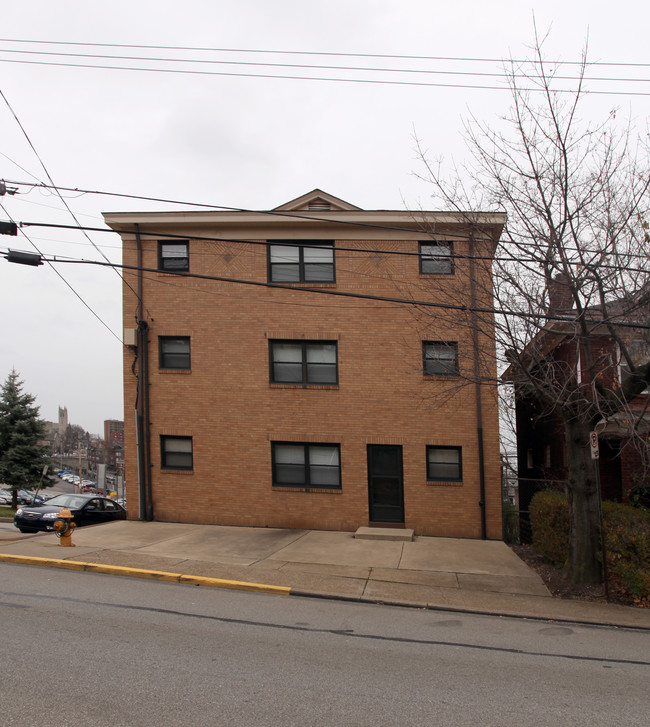 3130 Raleigh Ave in Pittsburgh, PA - Building Photo - Building Photo