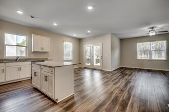 3039 Red Bark Dr in Conway, SC - Building Photo - Building Photo
