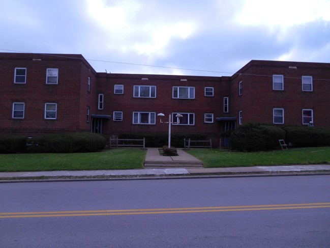 287 Stambaugh Ave in Sharon, PA - Foto de edificio - Building Photo