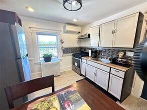 40 Crosby Pl in New Rochelle, NY - Building Photo - Building Photo