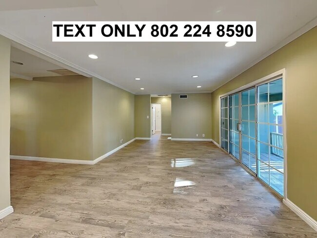 6941 Newcastle Ave in Los Angeles, CA - Building Photo - Building Photo