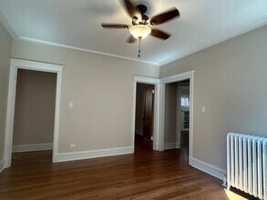 4314 N Wolcott Ave, Unit Second floor in Chicago, IL - Building Photo - Building Photo