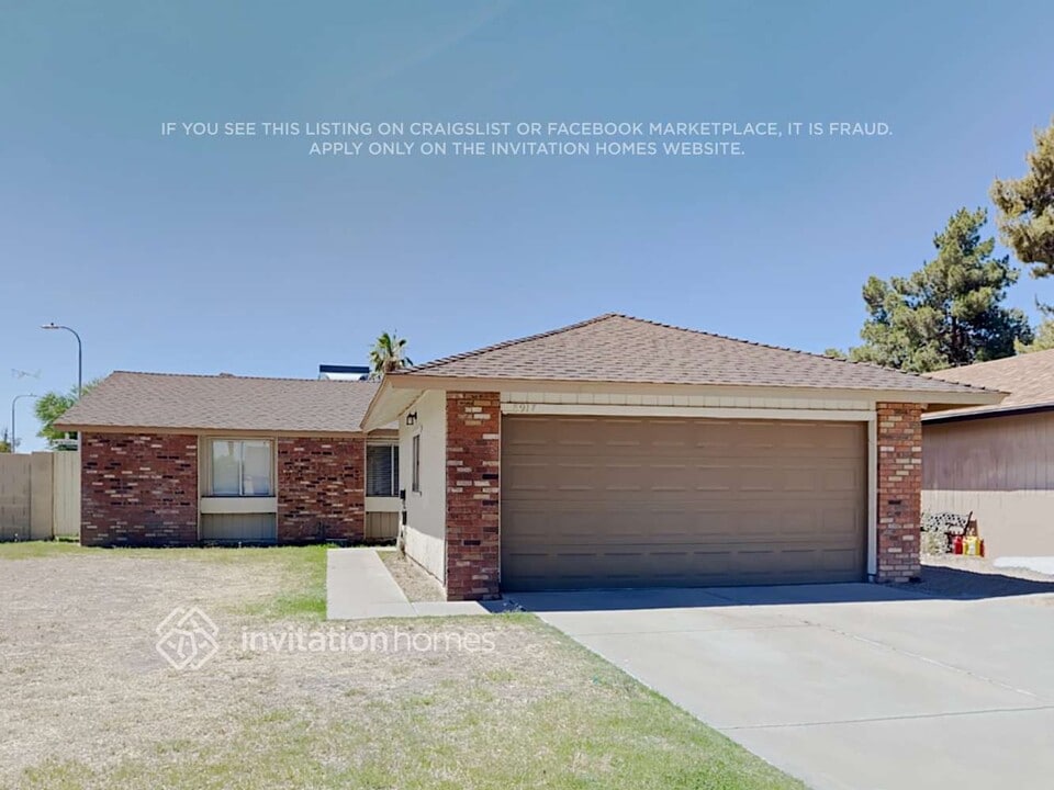 8917 W Flower St in Phoenix, AZ - Building Photo