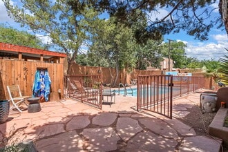 438 Richmond Pl NE in Albuquerque, NM - Foto de edificio - Building Photo