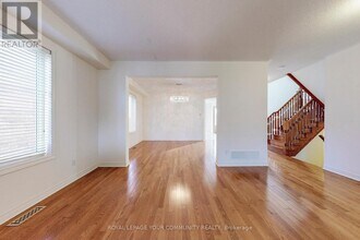 131 Aikenhead Ave in Richmond Hill, ON - Building Photo - Building Photo