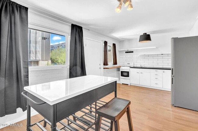property at 821 N 3rd St