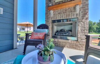 40 Lake Life Ct in Winchester, TN - Building Photo - Building Photo