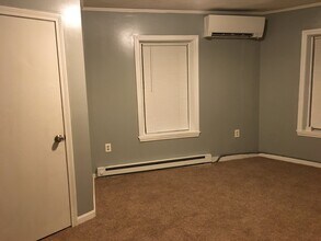 93 Whipple St, Unit 3 in Lowell, MA - Building Photo - Building Photo