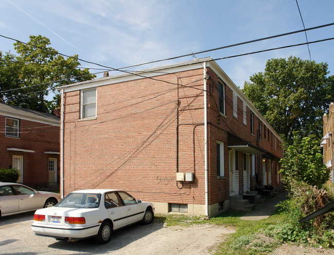 2360 Glenmawr Ave in Columbus, OH - Foto de edificio - Building Photo