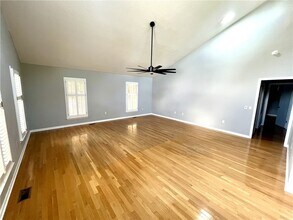 136 Bruce Blvd in Seneca, SC - Building Photo - Building Photo