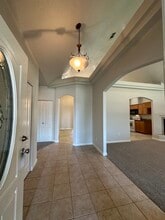 992 Heather Way in Eagle Point, OR - Building Photo - Building Photo