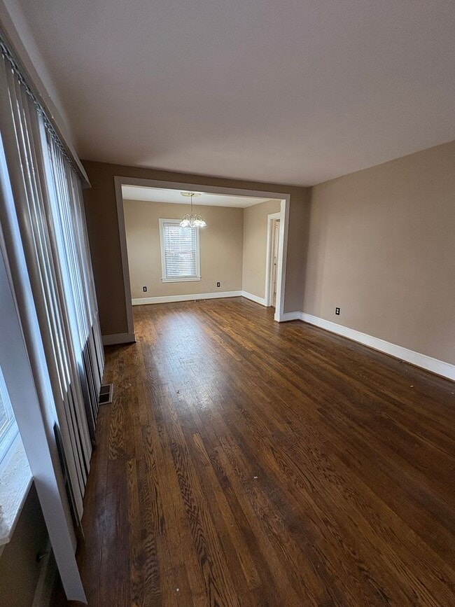 219 Pleasant Ridge Ave in Greenville, SC - Building Photo - Building Photo