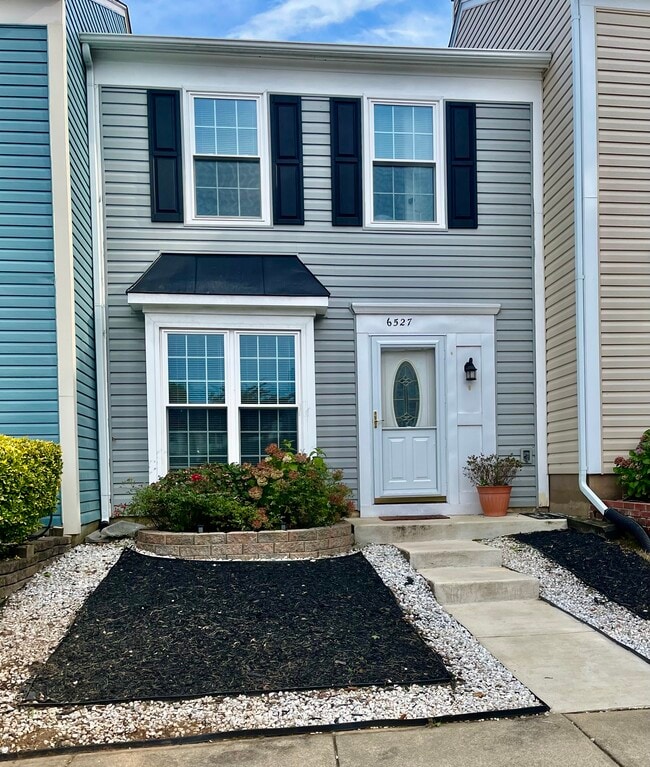property at 6527 Old Carriage Ln