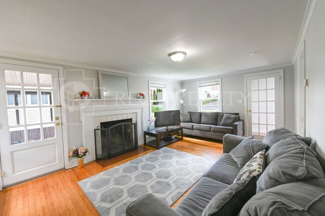 24 Roger St in Hartford, CT - Building Photo - Building Photo