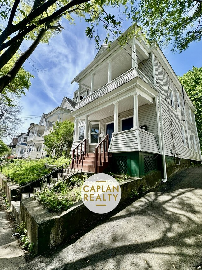 48 Pardee Pl, Unit 1 in New Haven, CT - Foto de edificio - Building Photo