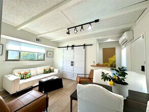 4723 Aftonshire Dr in Houston, TX - Building Photo - Building Photo