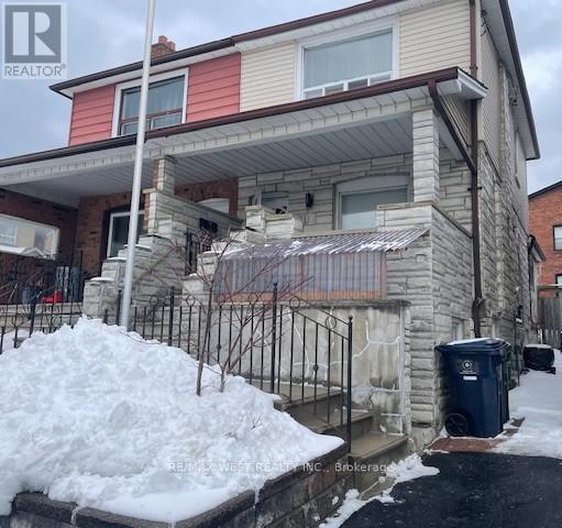property at 321 Caledonia Rd