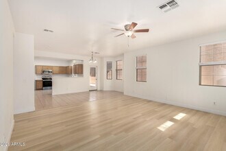 4382 E Selena Dr in Phoenix, AZ - Building Photo - Building Photo