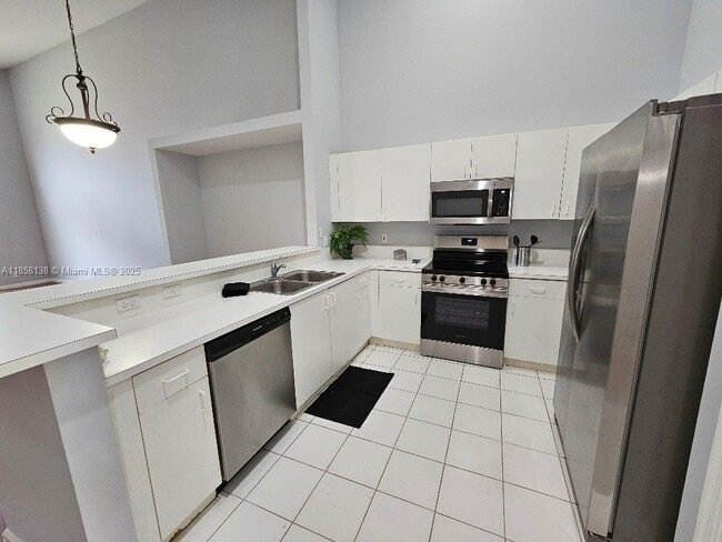 6568 Marissa Cir in Greenacres, FL - Building Photo - Building Photo