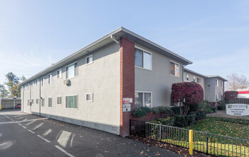 David Avenue Apartments in San Jose, CA - Foto de edificio - Building Photo