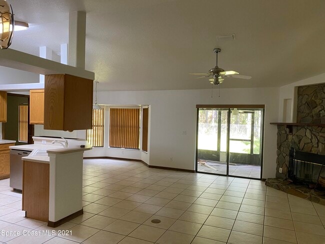 3259 Foresman Ave SE in Palm Bay, FL - Building Photo - Building Photo
