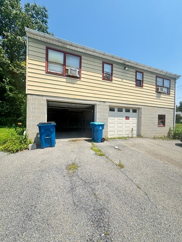 property at 15 Froelich Ave