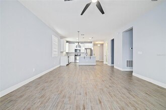 13007 Rain Lily Dr in Riverview, FL - Building Photo - Building Photo