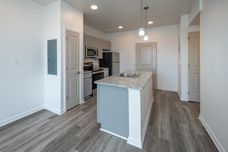 Apartments at Andover in Jefferson, LA - Building Photo - Interior Photo