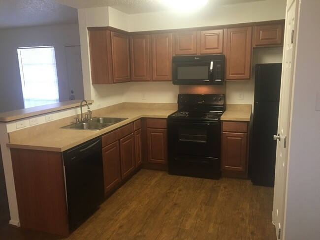 3608 Major St in Bryan, TX - Foto de edificio - Building Photo