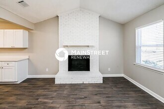 8205 Beacon Hills Rd in Indian Trail, NC - Building Photo - Building Photo