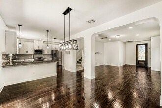 194 Danish Dr in Hutto, TX - Building Photo - Building Photo