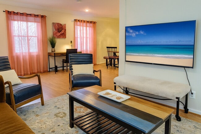 property at 2028 Pimmit Dr