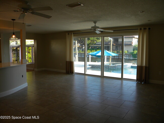 1745 E Riviera Dr in Merritt Island, FL - Building Photo - Building Photo