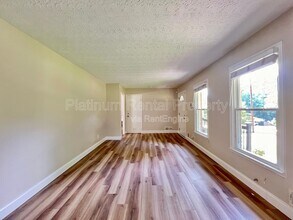 1110 Washington Ave in Woodstock, GA - Building Photo - Building Photo