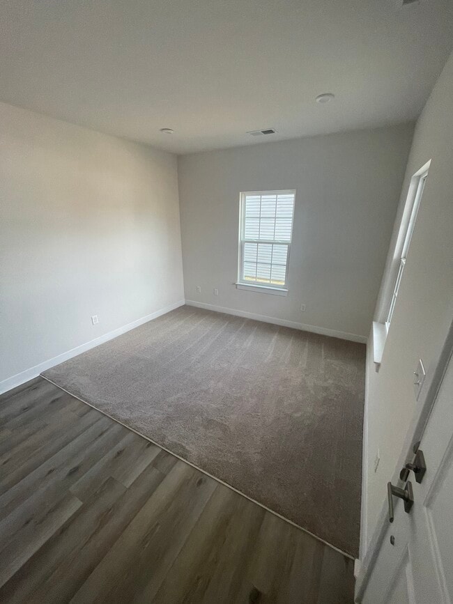 1683 Burtonwood Dr in Moore, SC - Building Photo - Building Photo