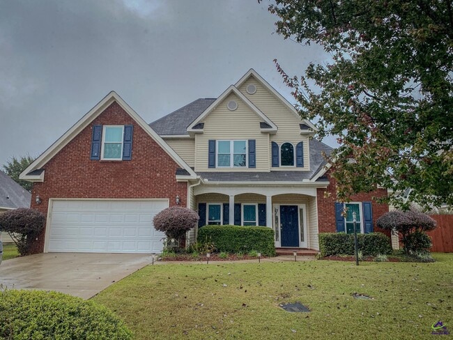 property at 221 Hummingbird Ln